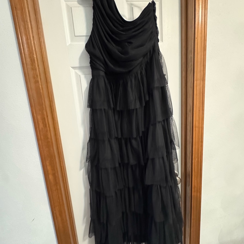 Chic Black One Shoulder Tiered Dress
